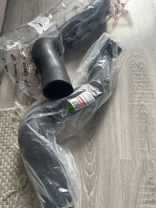 Rury interculera volvo s60 2,0 d3 2 sztuki nowe nie uzywane