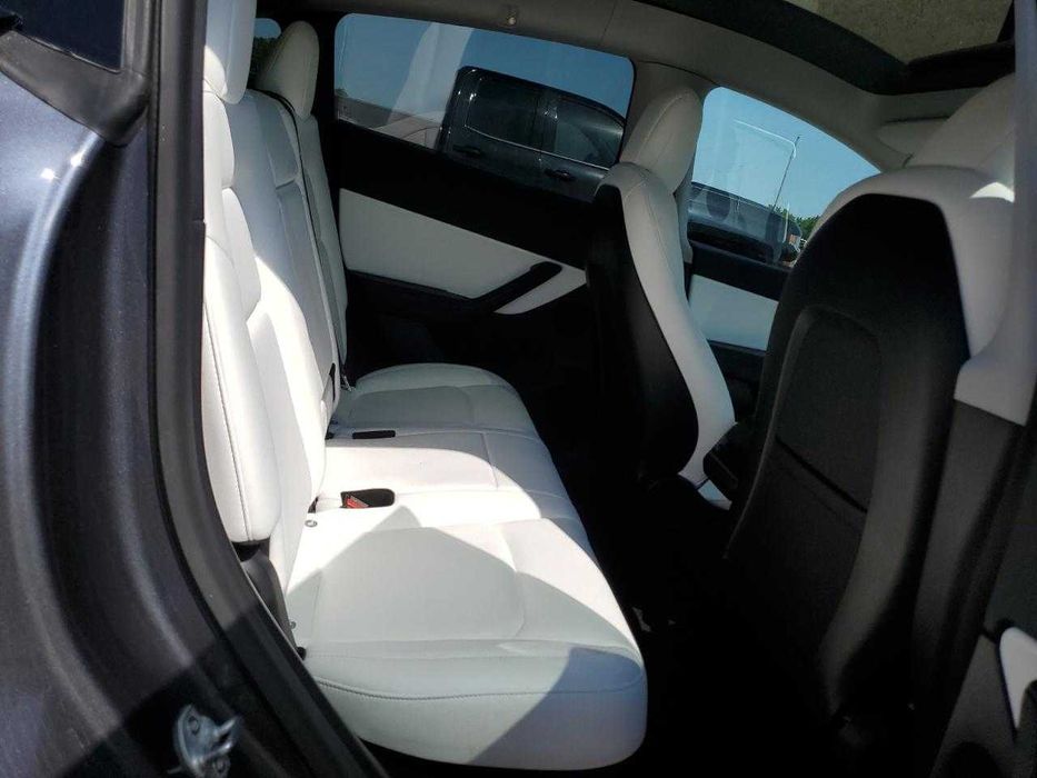 TESLA MODEL Y // 2021 Тесла Модел Уай 2021 год