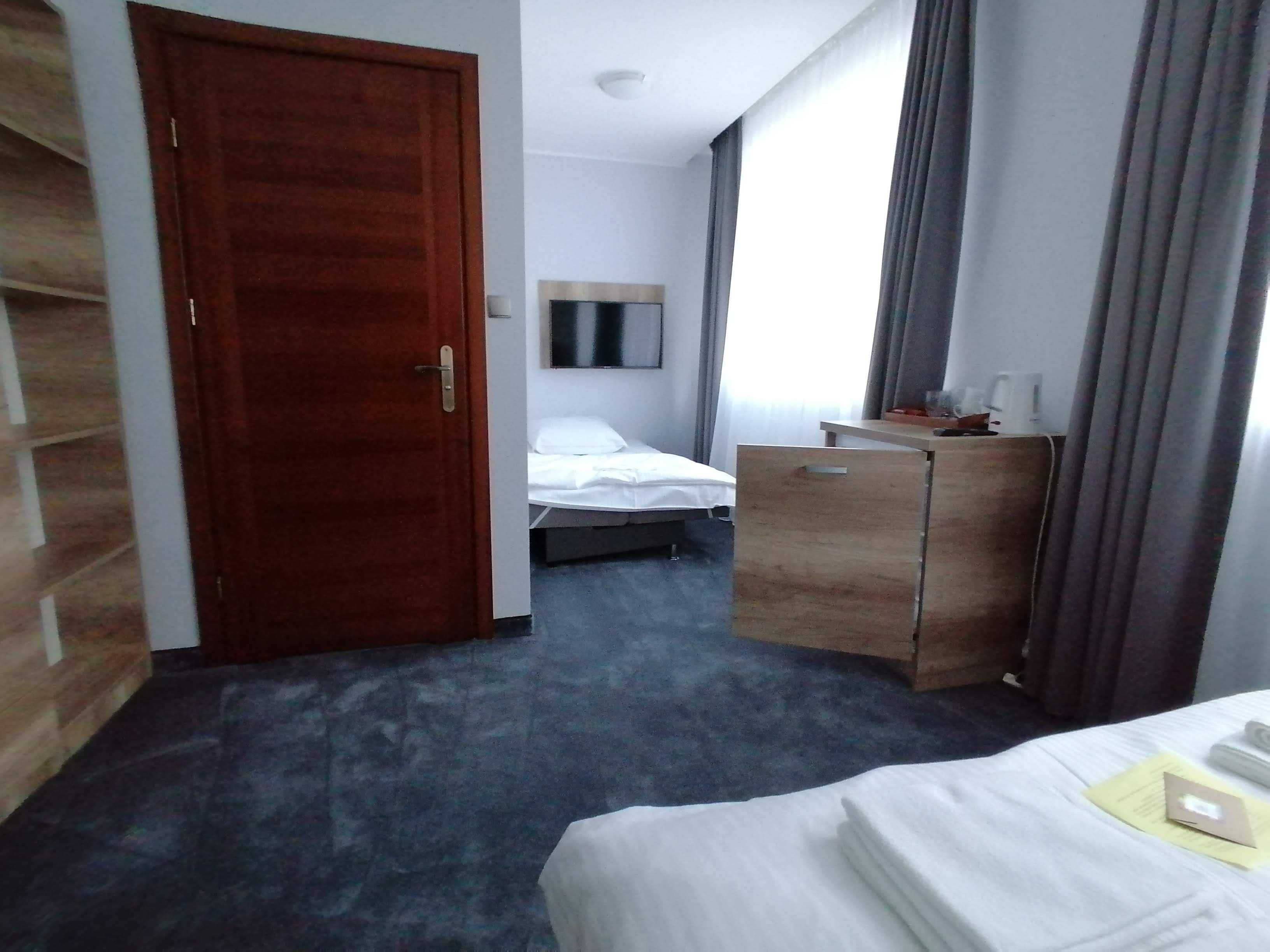 Apartamenty nad jeziorem,26os., bezpośredni dostęp do wody