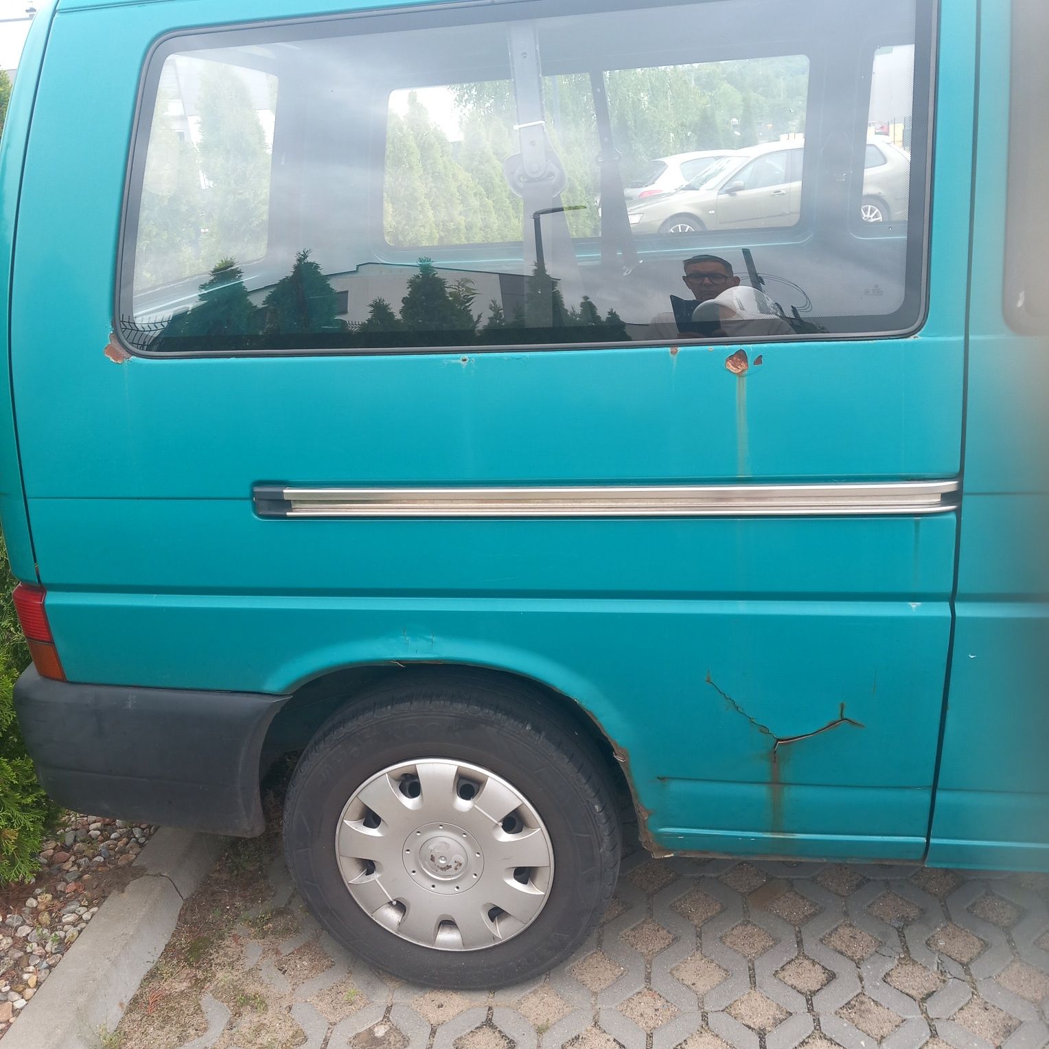 Volkswagen transporter T4 długi 9 osób