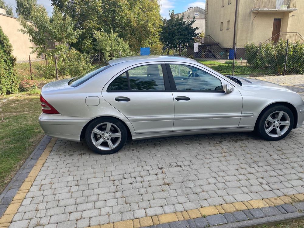Mercedes C180 kompeessor