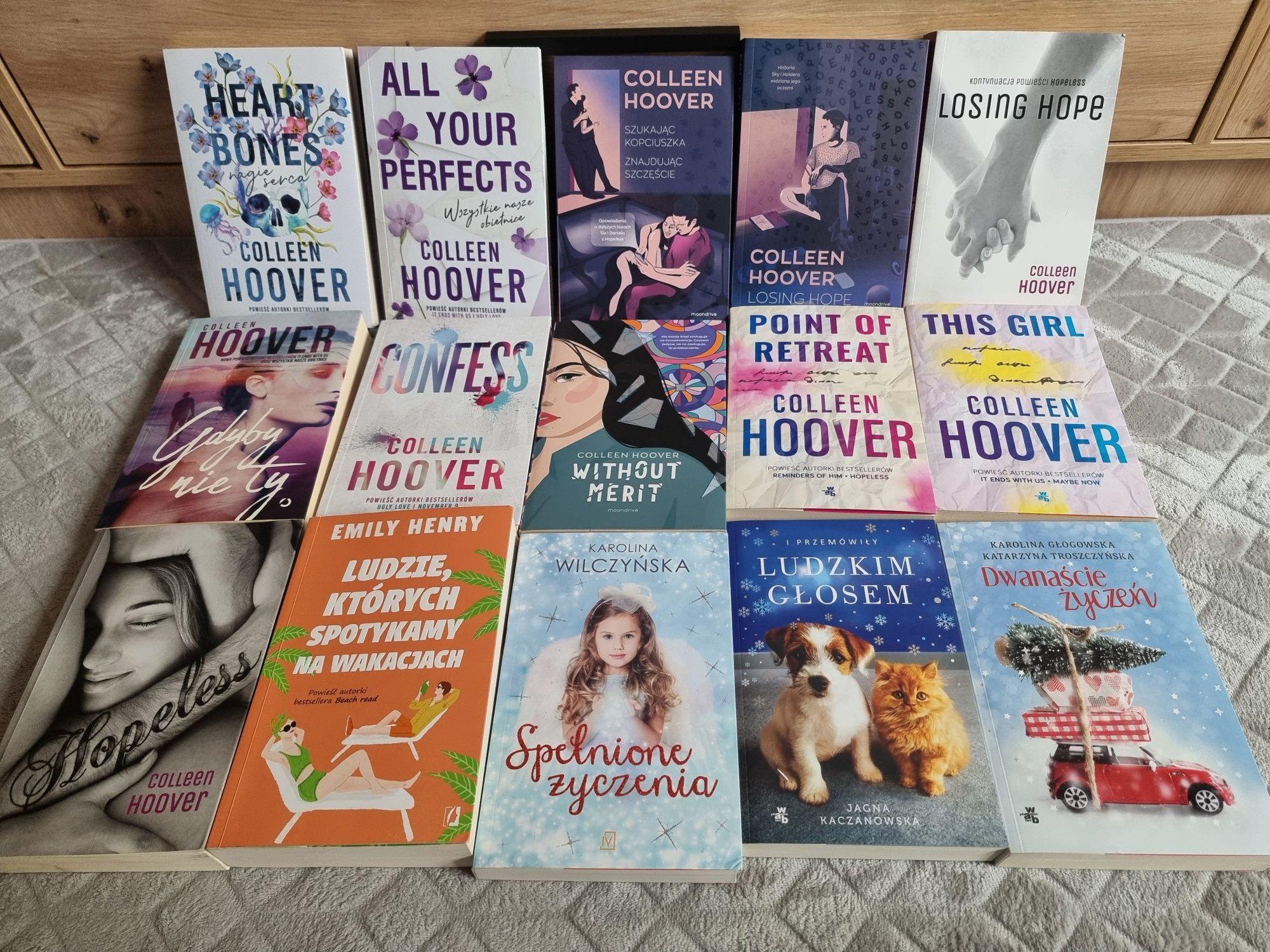 Książki Colleen Hoover Emily Henry Karolina Wilczyńska