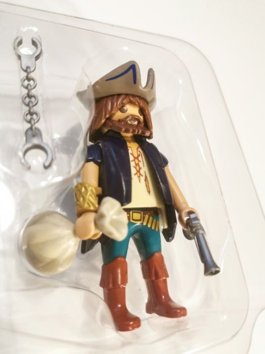 Playmobil pirata com vários acessórios (novo)