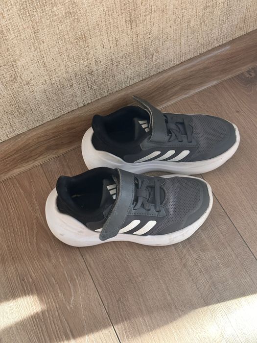 Дитячі кросівки adidas 28, 29 розмір (17,5 см устілка)