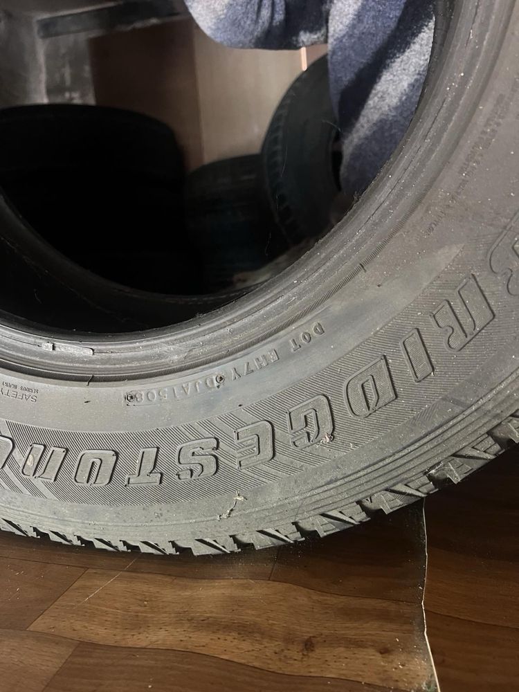 Шины колеса зима Bridgestone 265/65 R17