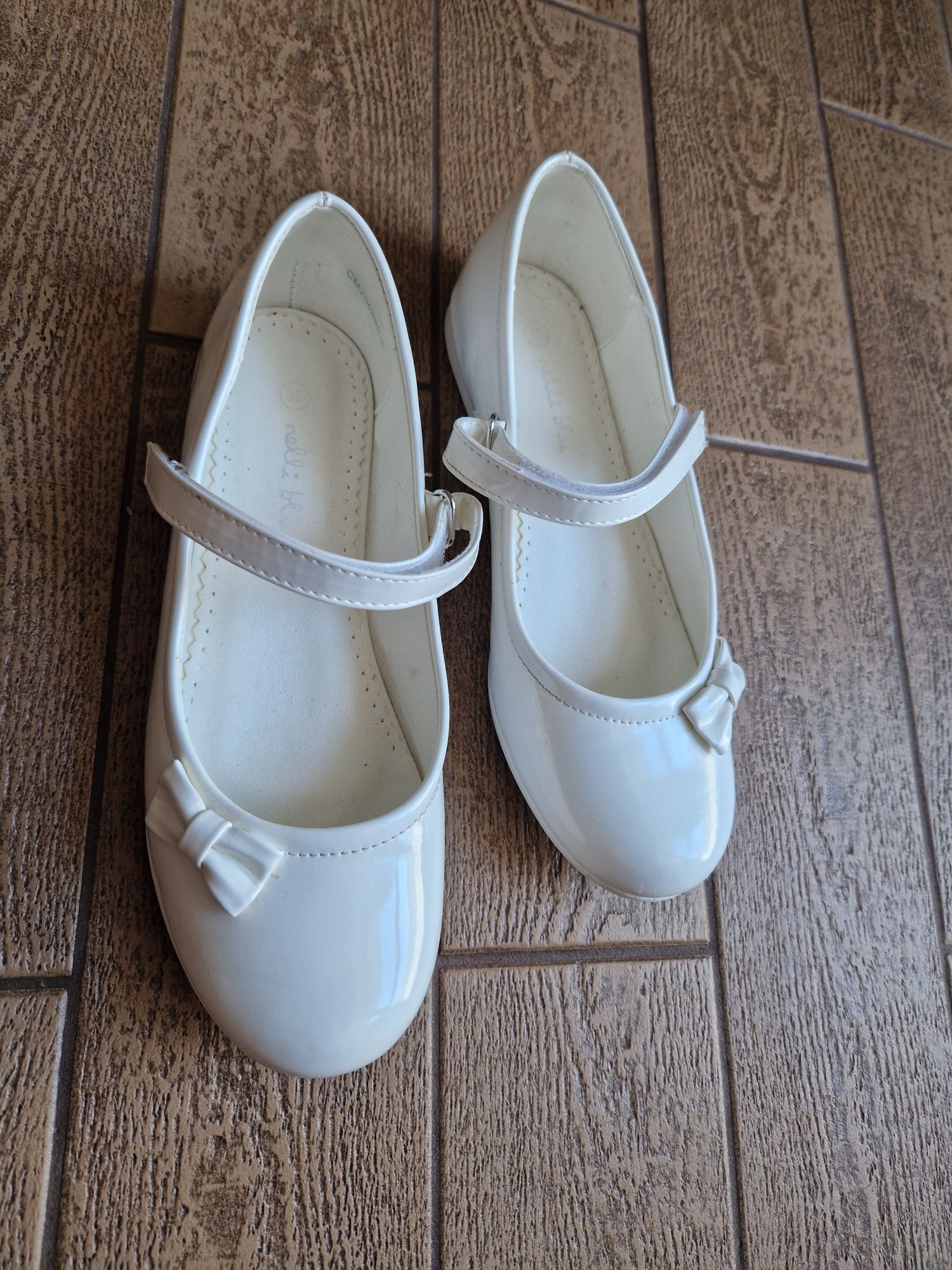 Buty komunijne biale 35