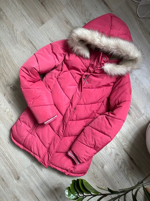 Зимова куртка для дівчинки на 9-12років