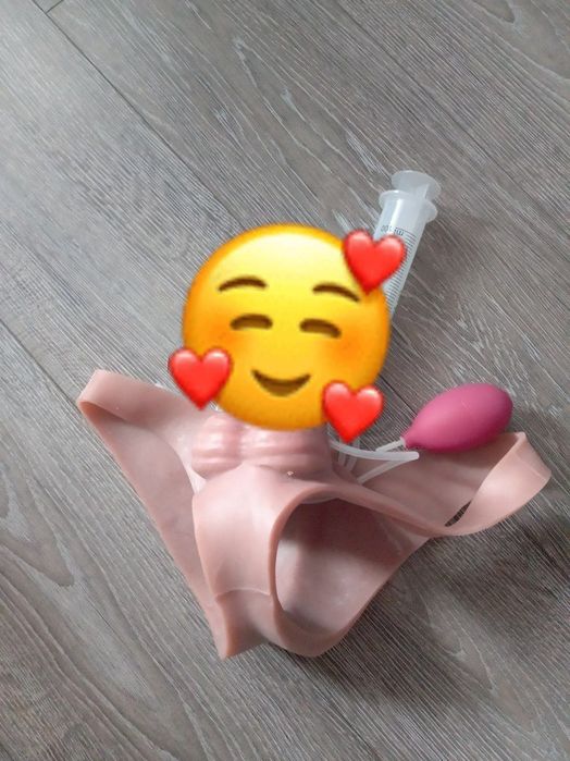 Силіконові  труси з реалістичним дільдо