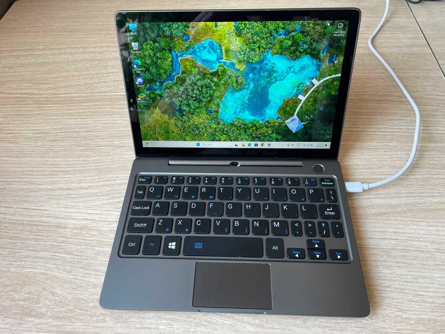 Laptop GPD P2 Max (4xCPU thr / 16GB Ram / 512GB SSD / 8,9")