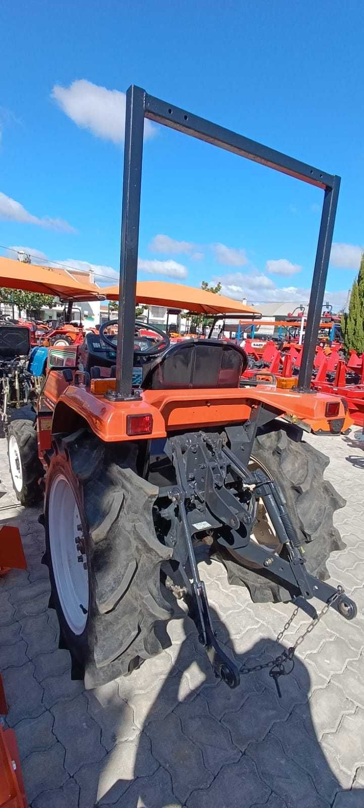Hinomoto N179 4x4