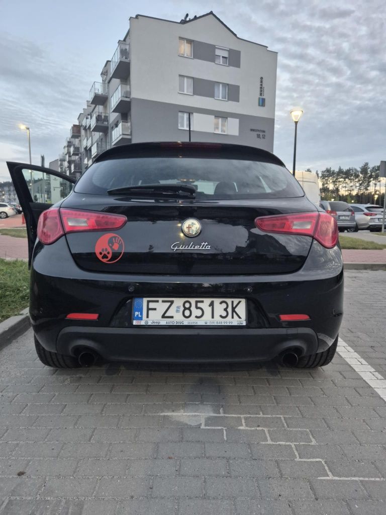 Alfa Romeo Giulietta 2.0 JTDM 170 KM 2010 rok Stan b. dobry