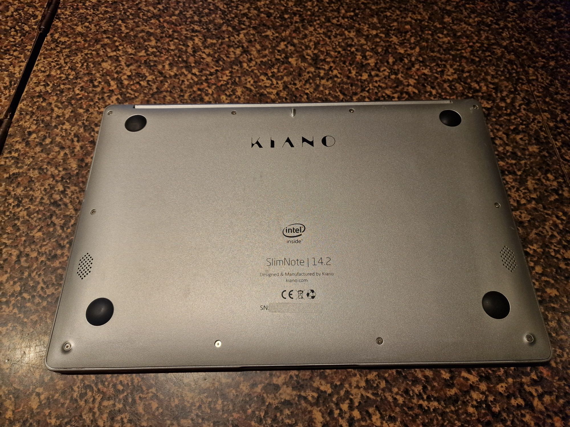 Laptop kiano slimnote 14.2