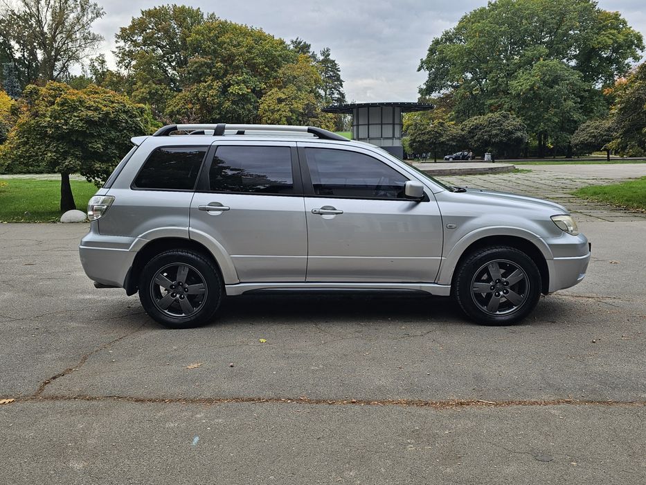 Mitsubishi Outlander 2008