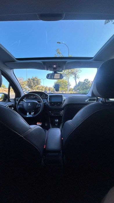 Peugeot 208 1.2 PureTech GT Line EAT6 - Impecável