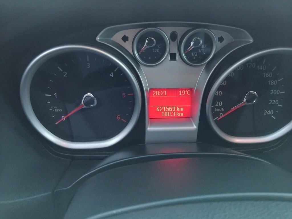 Ford focus 1.6 TDCI titânio