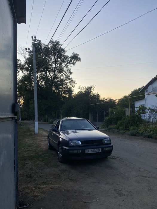 Продам гольф 3 1.8