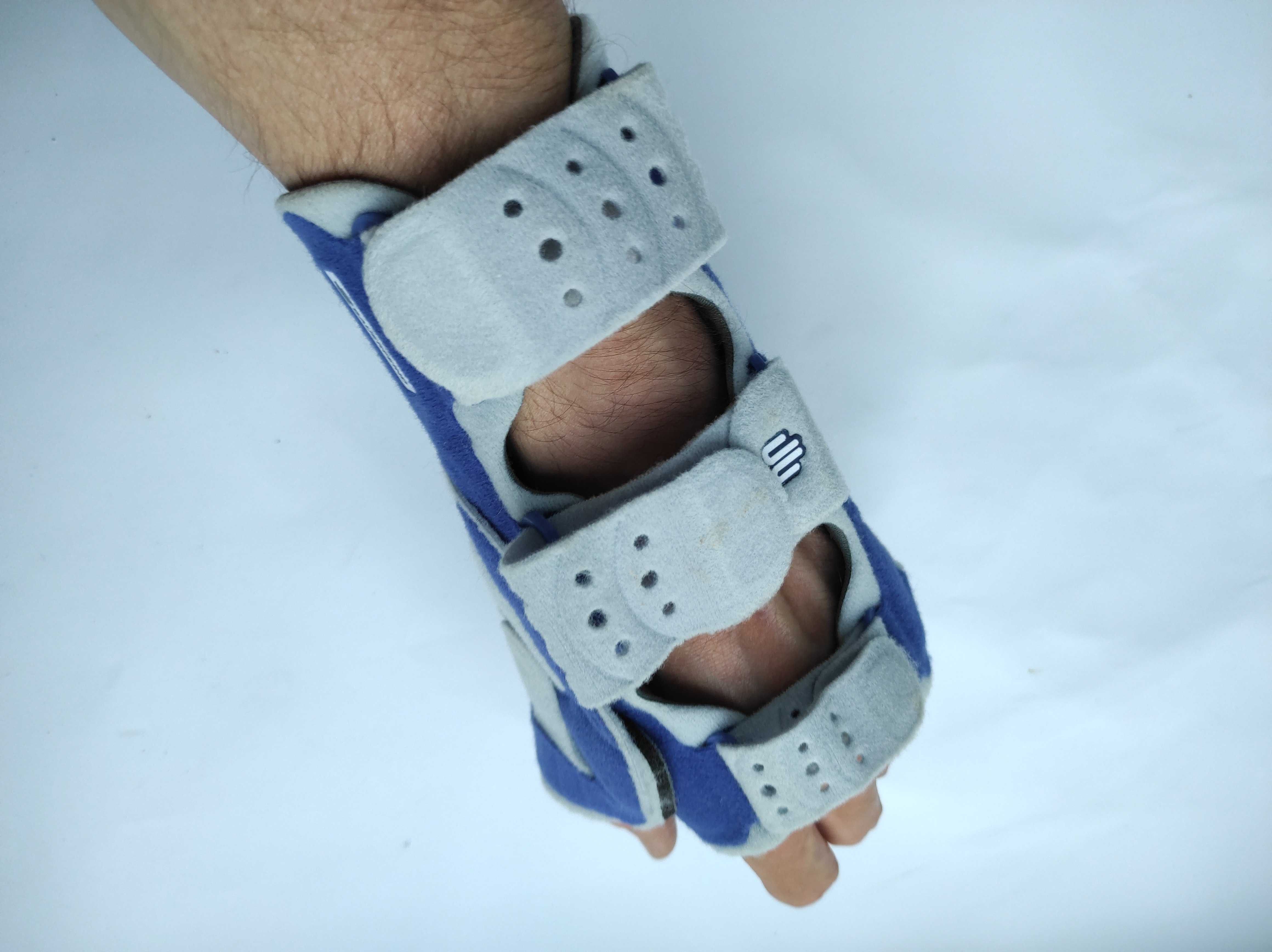 Ортез на лучезапястный сустав Bauerfeind ManuLoc Rhizo, размер 3