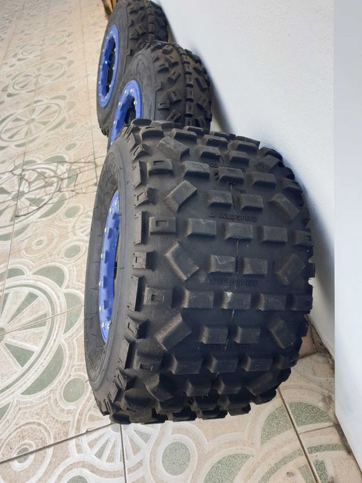 Moto 4 LTZ 400 matriculada ano 2006