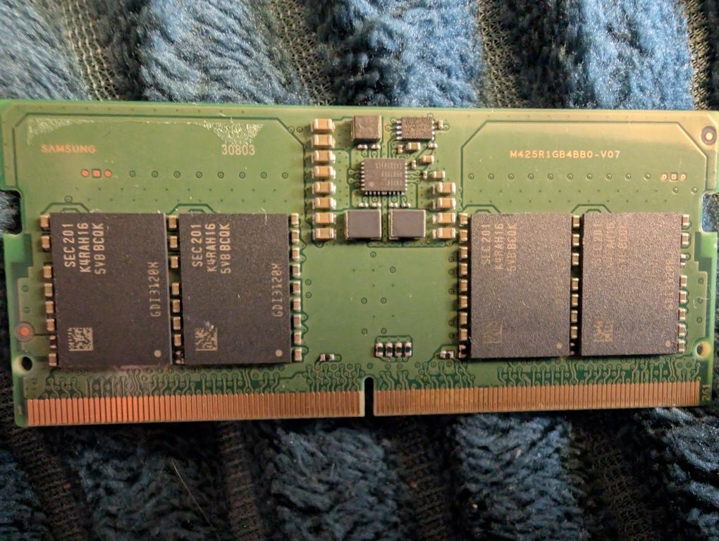 Pamięć ram 2x8gb ddr5 4800mhz  Samsung M425R1GB4BB0-V07 - DDR5 4800