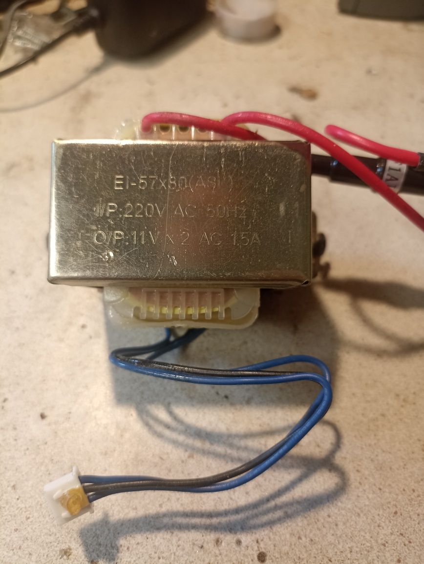 Трансформатор EI 57x30  11Vx2, 1.5A