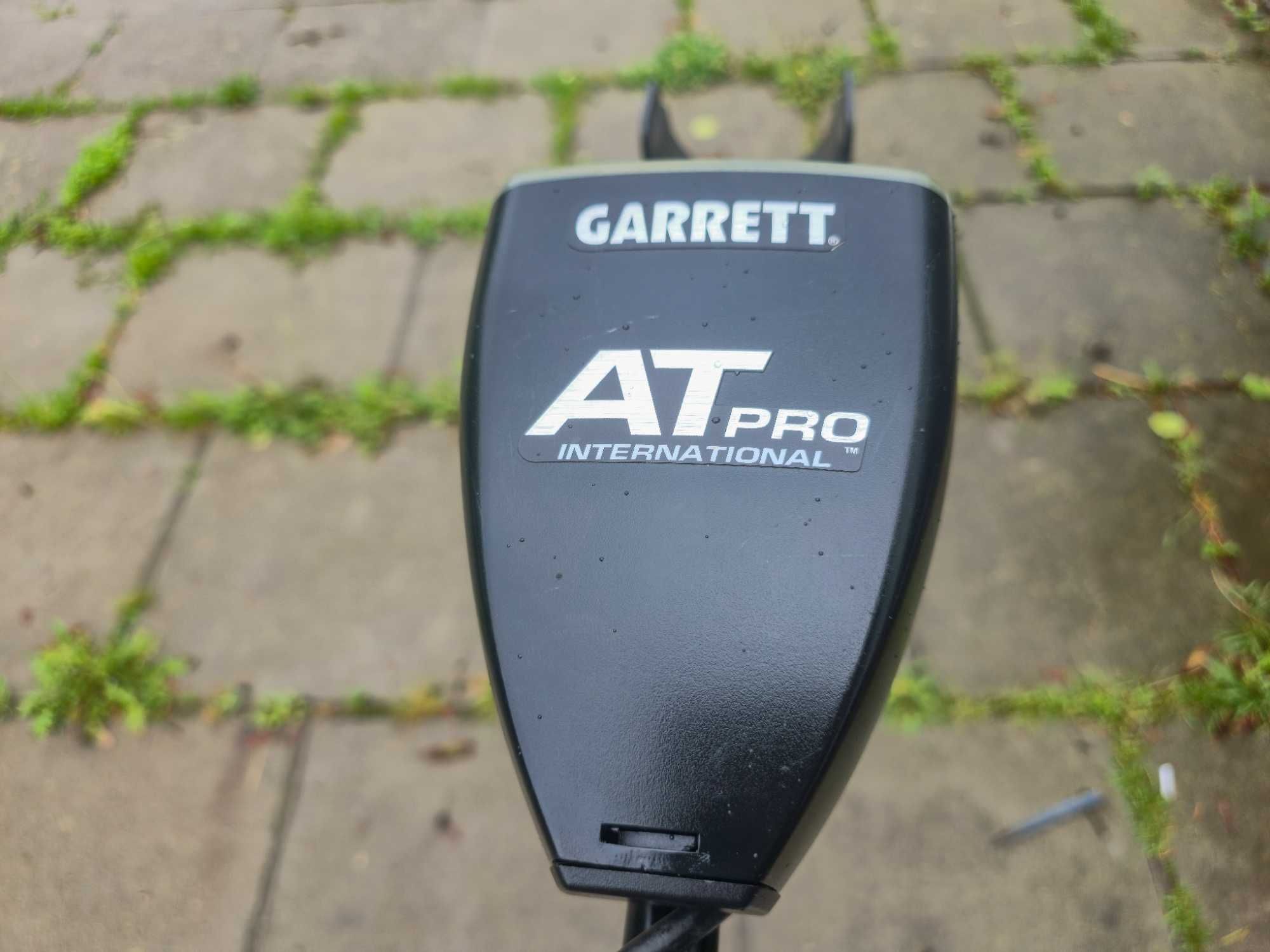 Металошукач Garrett AT Pro International з Nel Tornado