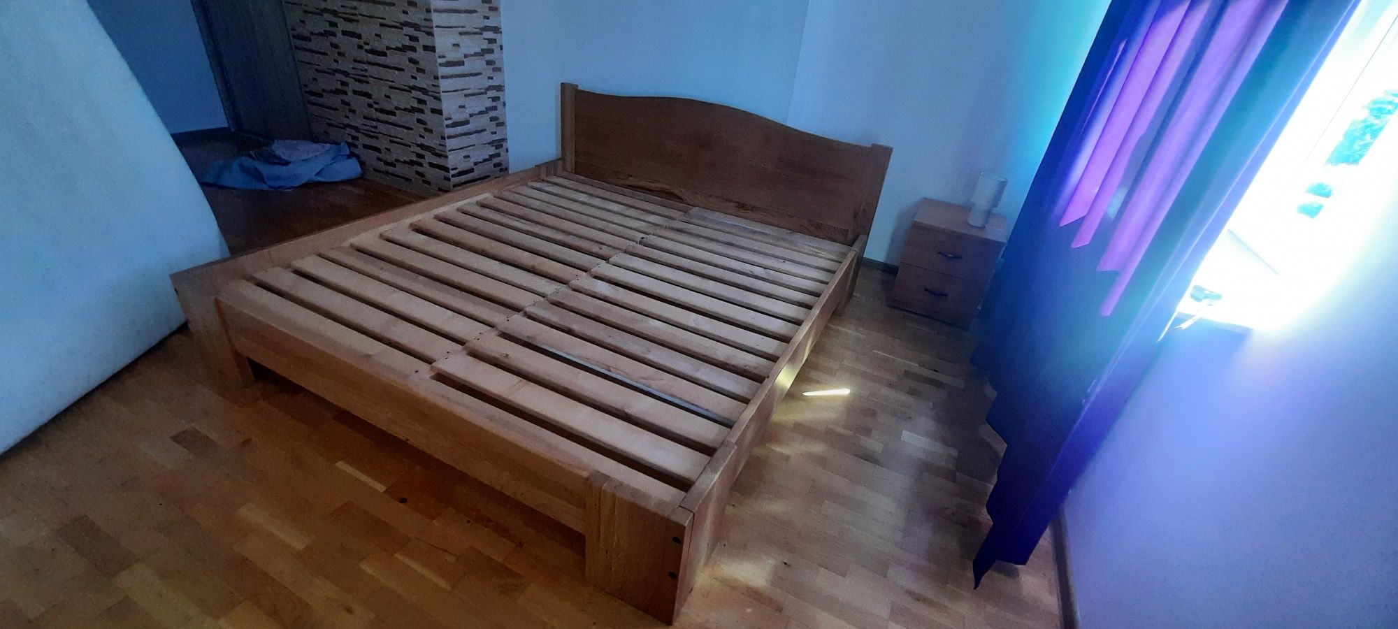Łóżko drewniane stelaż