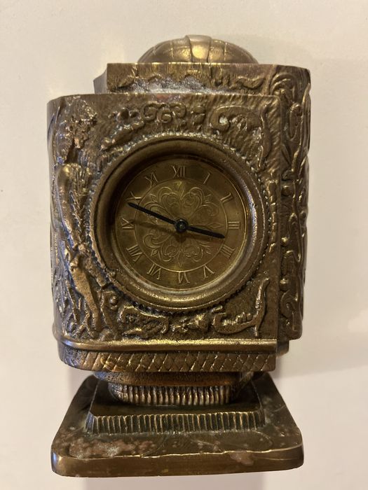 Zegar kominkowy Juwelia Met stary z mosiądzu