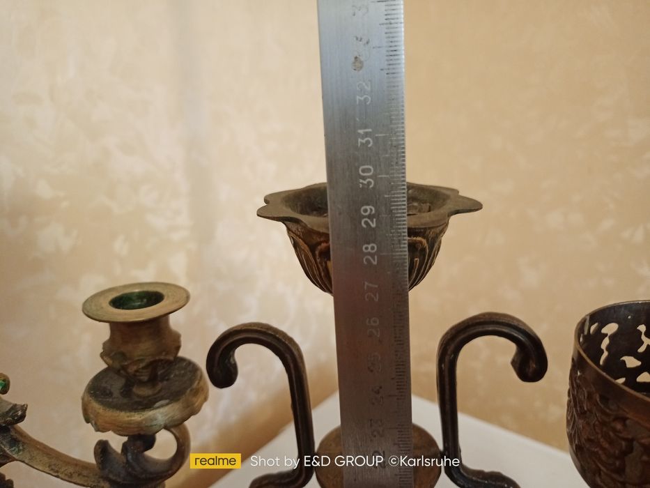 Подсвечники. Бронза. Китайский сервис . Фарфор.На случай блекаута.