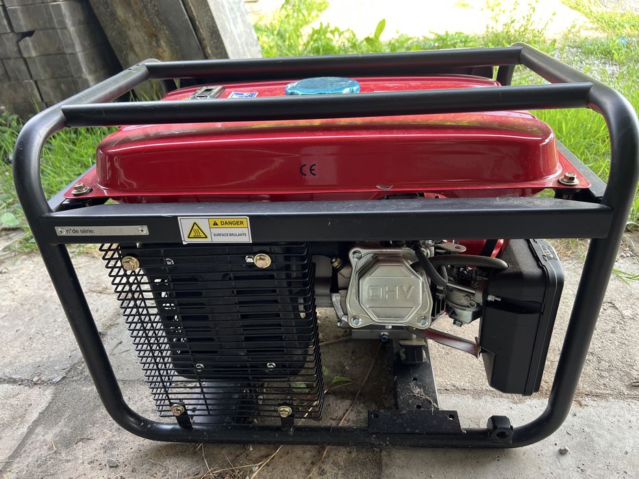 Agregat prądotwórczy generator prądu Zeus 2700 W Domac