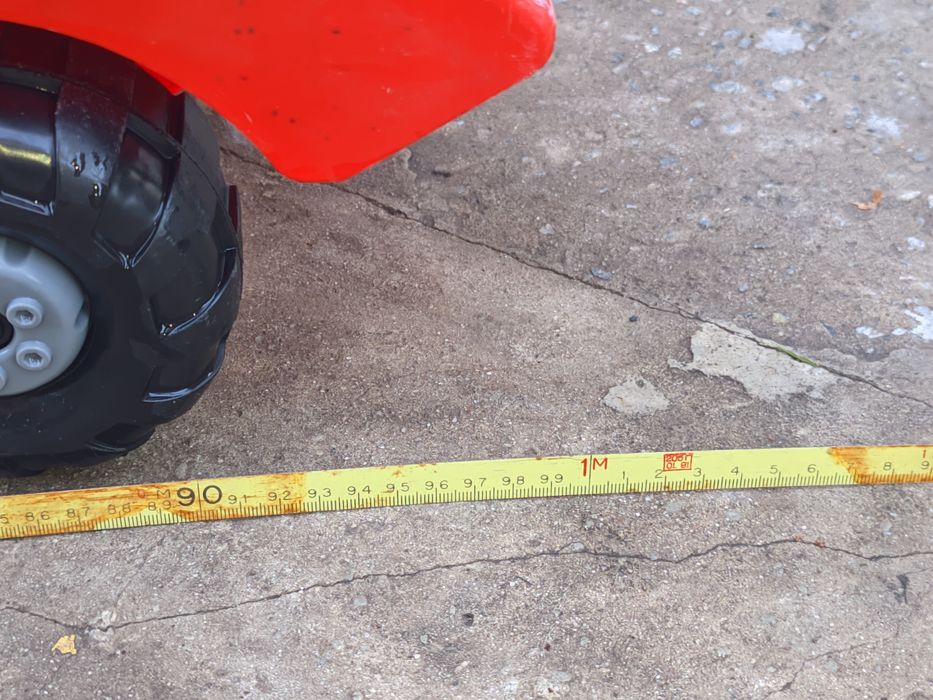 Детская игрушка  трактор с прицепом