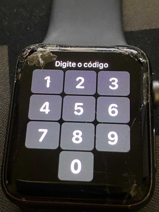 Apple Watch Series 3 com vidro partido