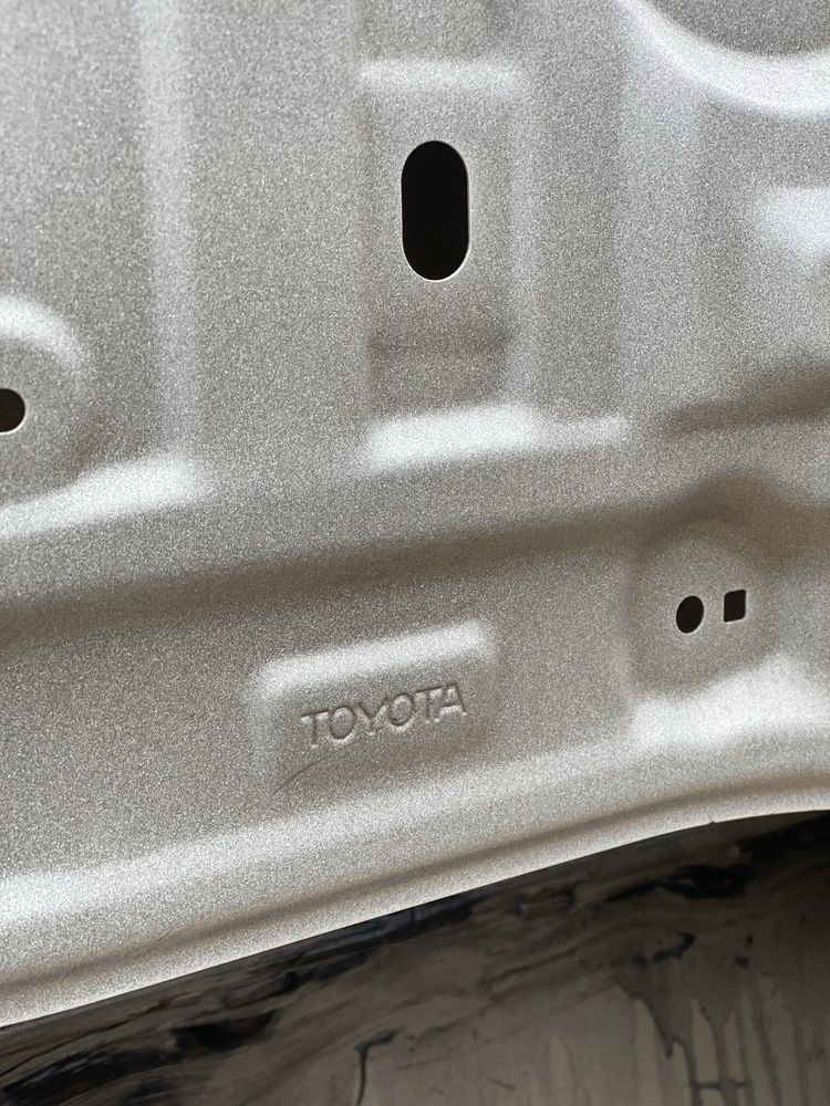 Дверка Ліва Зад. Toyota Sequoia Platinum 2007-2022