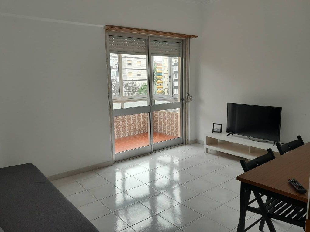 Quarto estudante feminina (Odivelas)