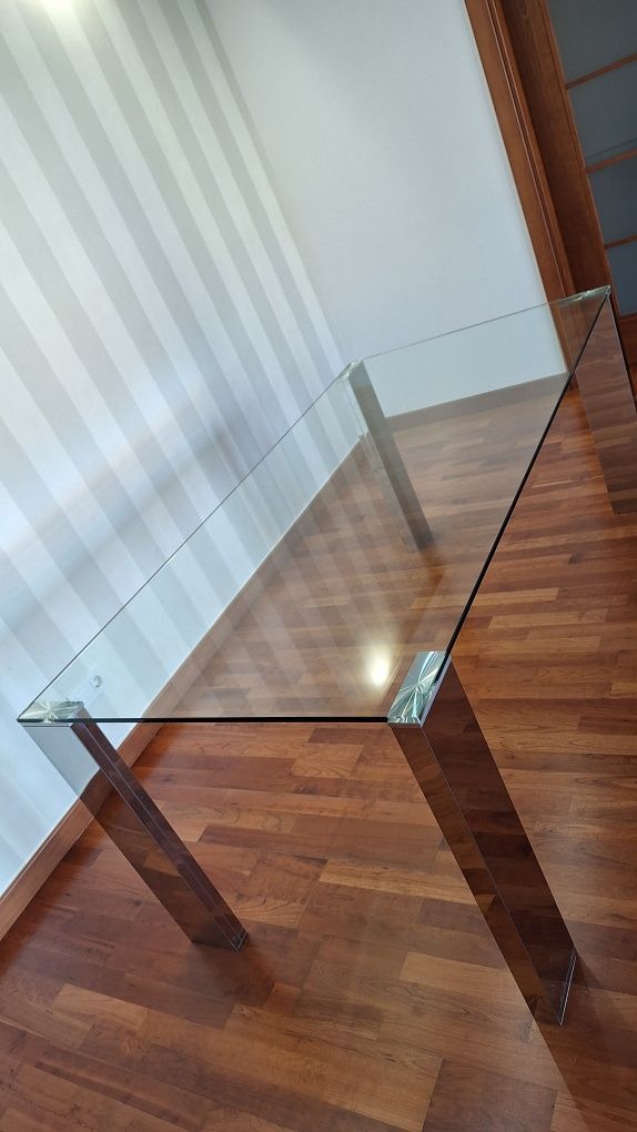 Mesa de Jantar em vidro