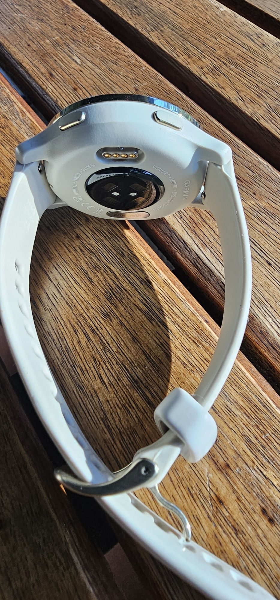 Garmin Venu 2S smartwach