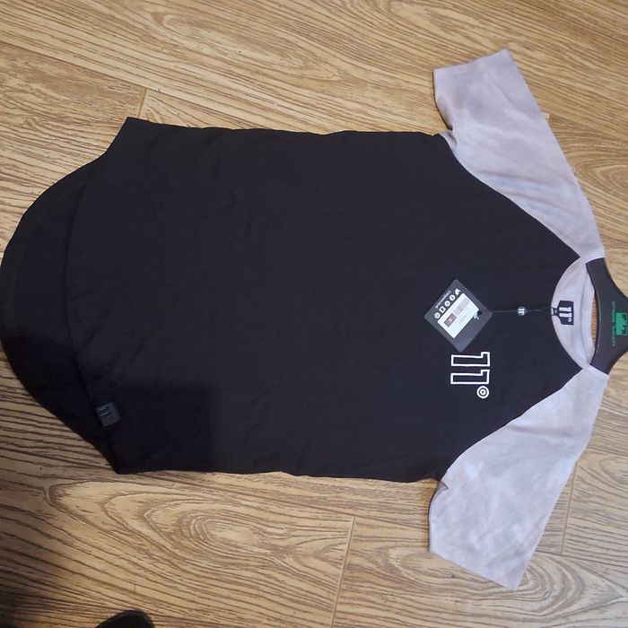 Стильна чоловіча футболка