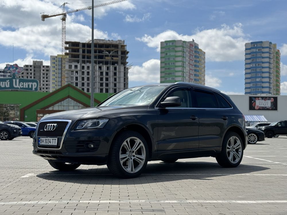 Audi Q5 2011 рік