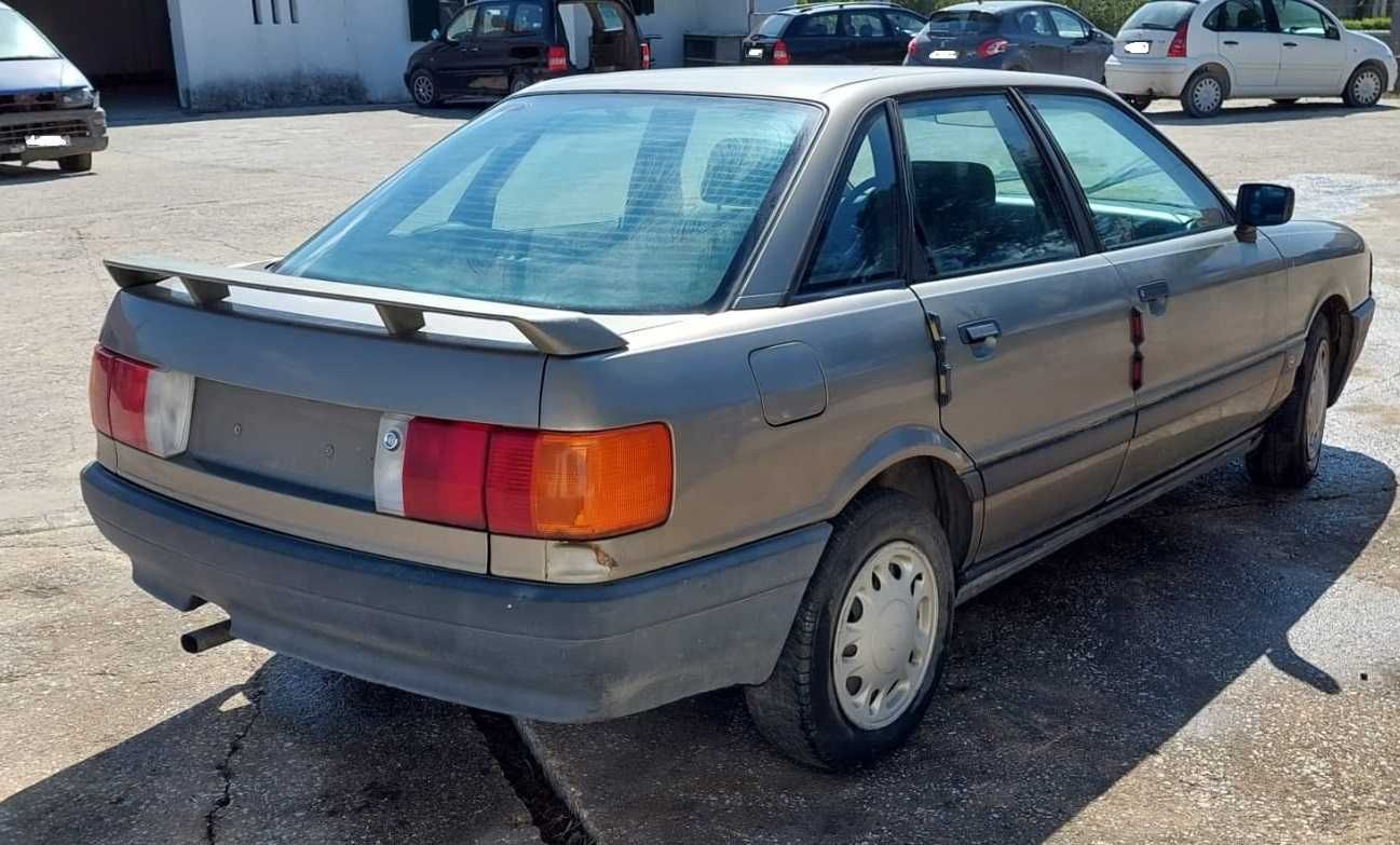 Audi 80 1.8 gasolina de 1990 com Boa Mecânica para Peças