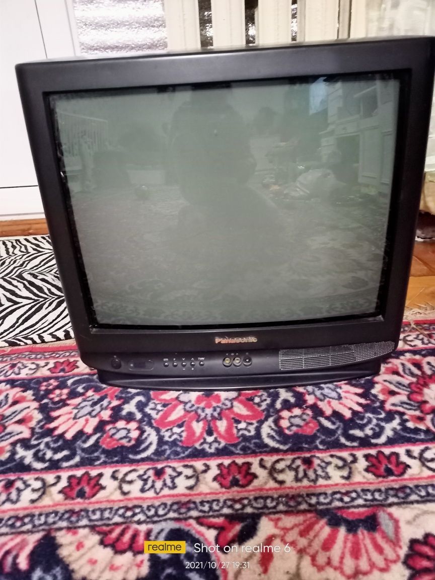 Телевизор  Panasonic Colour TV  TX - 21S1TCC цветной  недорого !