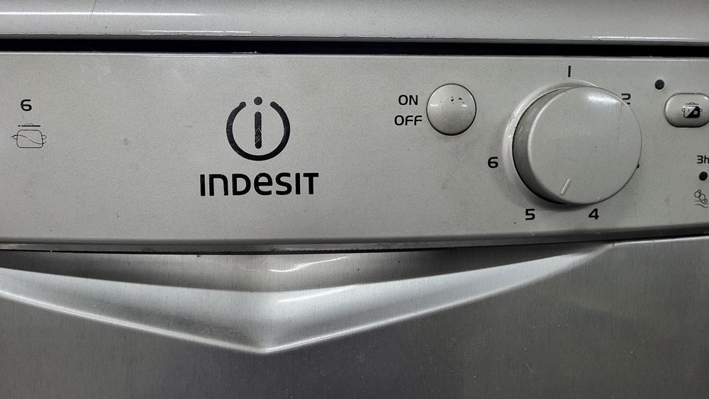 Maquina lavar loiça Indesit