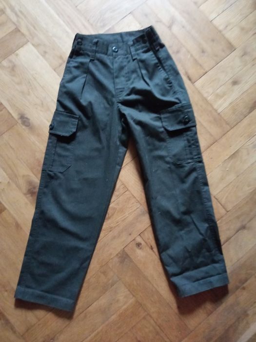 Spodnie mundurowe 128/134 harcerskie zuchowe ZHR ciemno zielone khaki