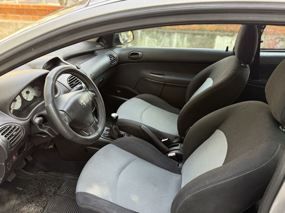 Peugoet 206 1.1 gasolina