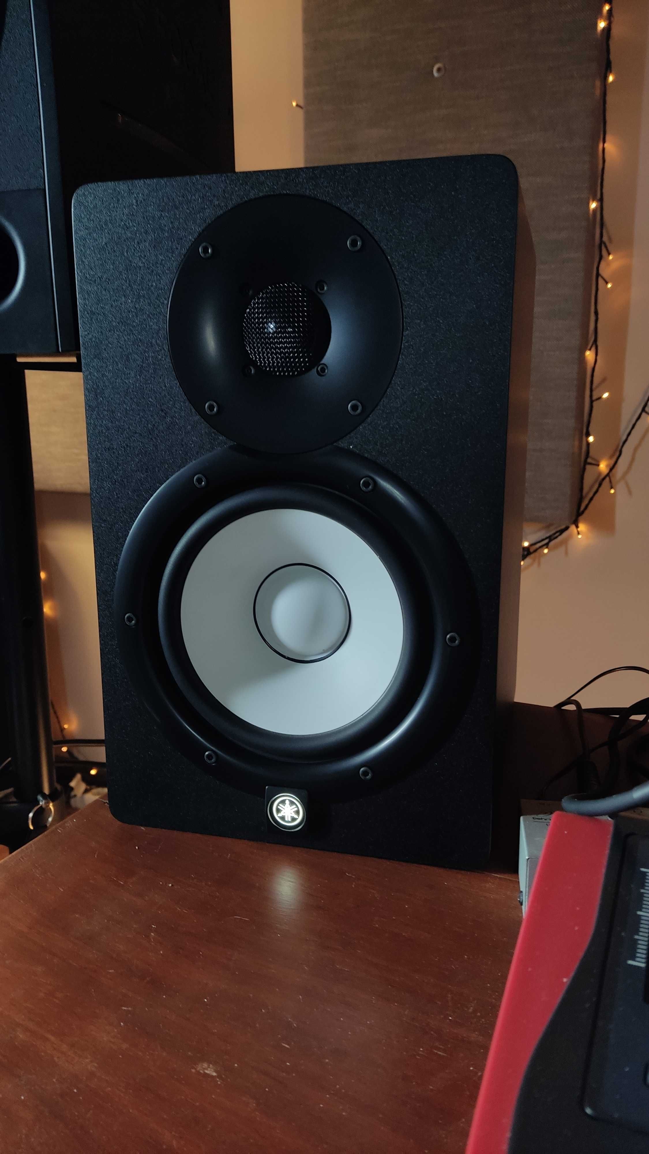 Monitores Yamaha HS 7