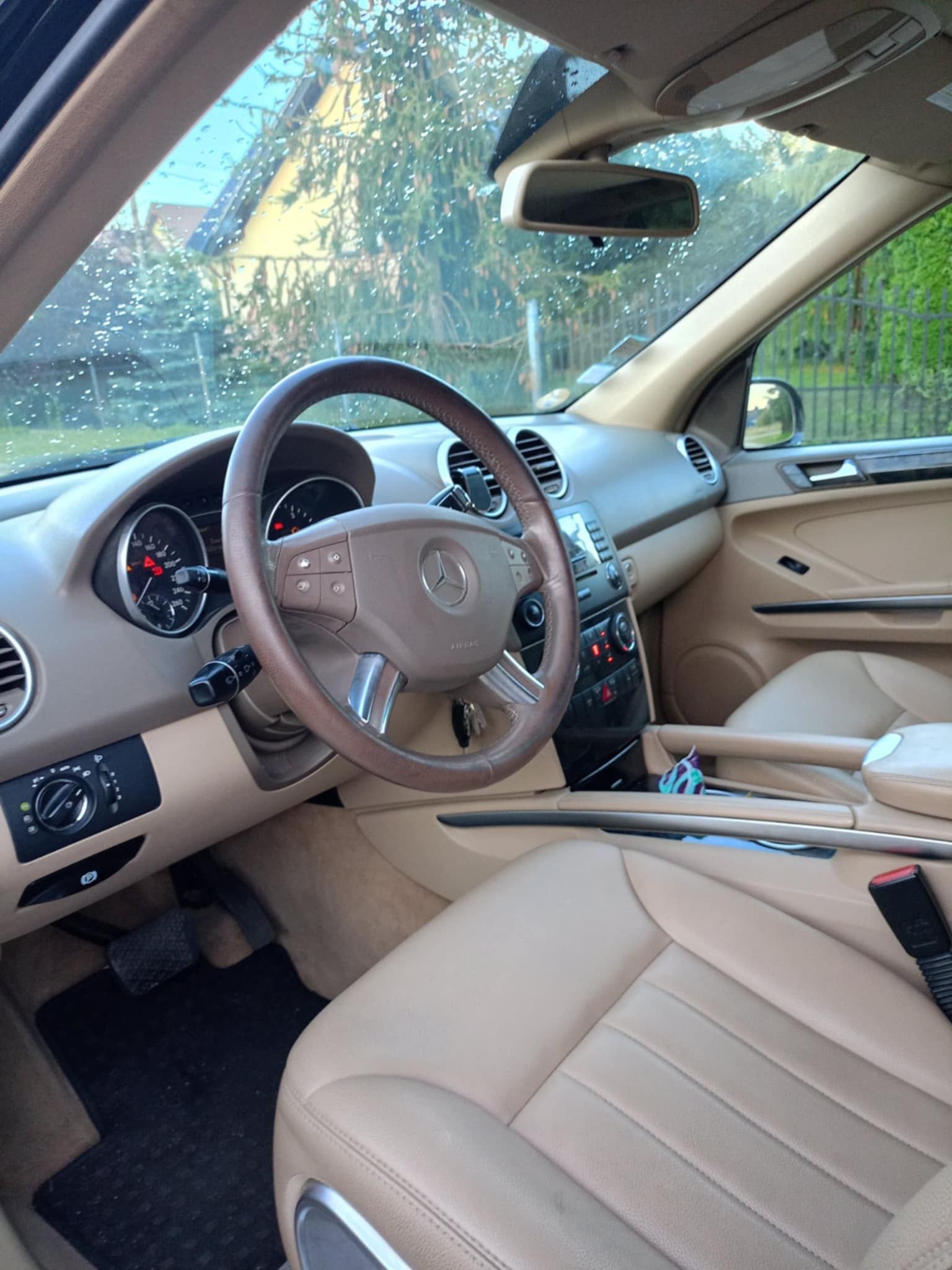 Mercedes Benz ML