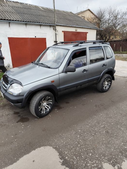 Продам ниву шевроле
