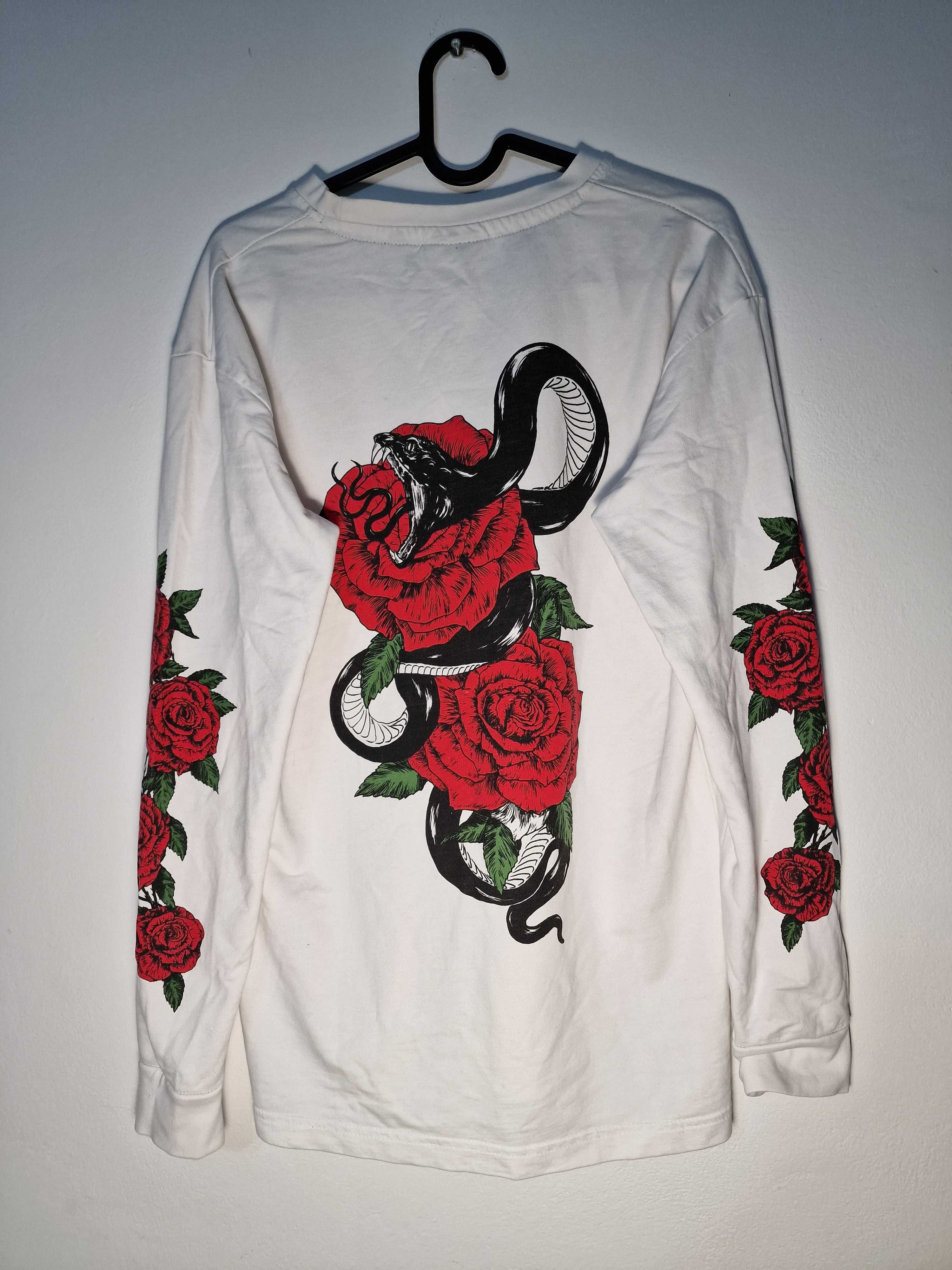 Longsleeve Cropp Biały z Różami XS We Used to be Heores