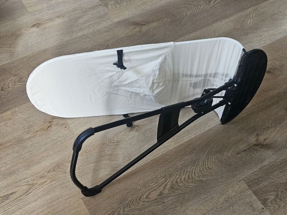 Bujak bujaczek leżaczek Baby Rocker beżowy + pałąk edu Tiny Love