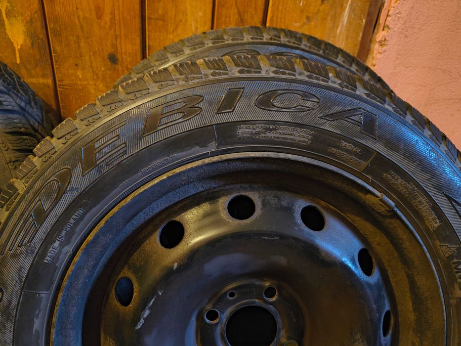 Opony zimowe z felgami  Dębica  Frigo  185/65/R15    88T