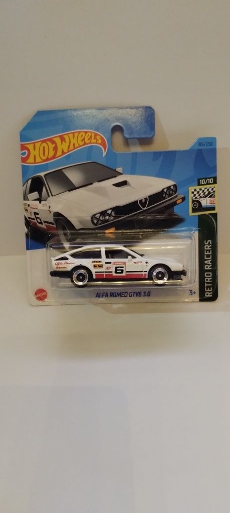 Hot wheels Alfa Romeo GTV 6