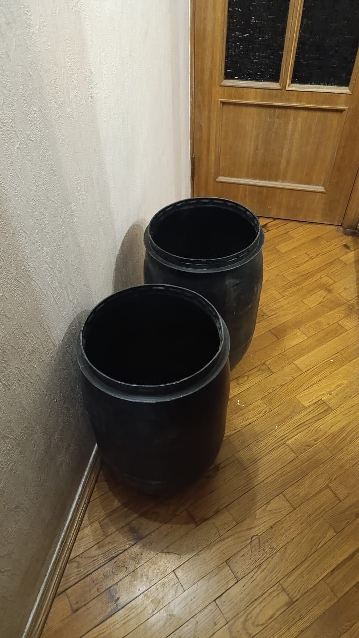Бочки пластикові 60л